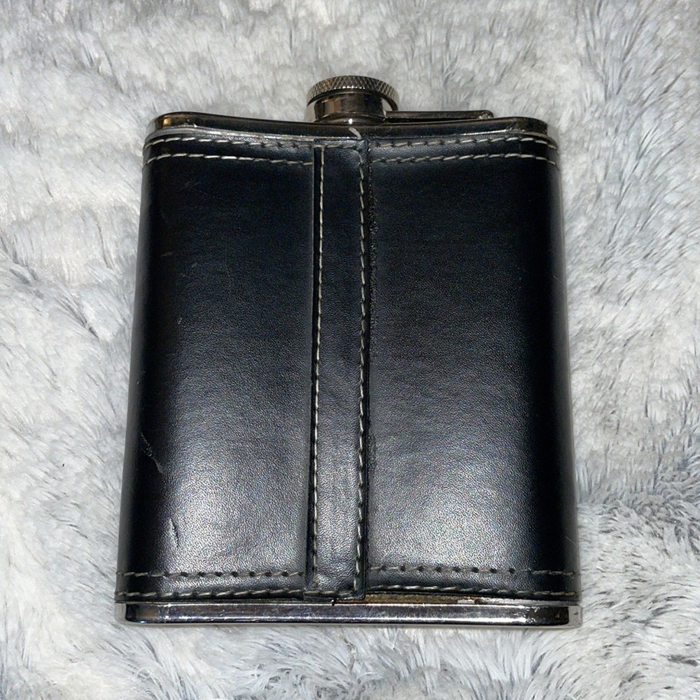 Jack Daniel's Black and Brown Flask.  7oz. - Picture 2 of 5